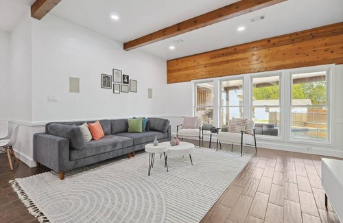 Denton House | 190 m² House ∙ 4 bedrooms ∙ 12 guests