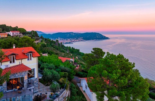 Capo Mimosa-Rollo Villa | 190 m² Villa ∙ 4 bedrooms ∙ 8 guests