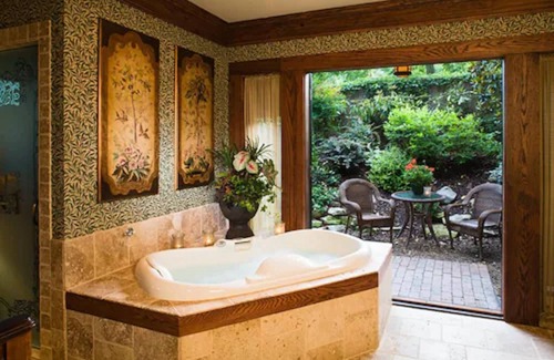 Historic Montford Bed & Breakfast | 1900 Inn on Montford