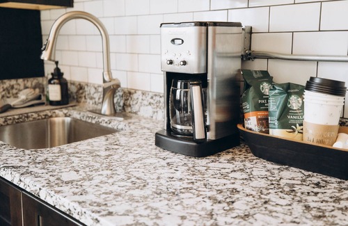 Dickson House | 1920 Station Reno. Pet friendly! Walking distance to eats, activities, & parks.