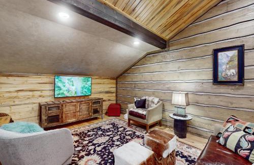 Island Park House | 1949 Cabin