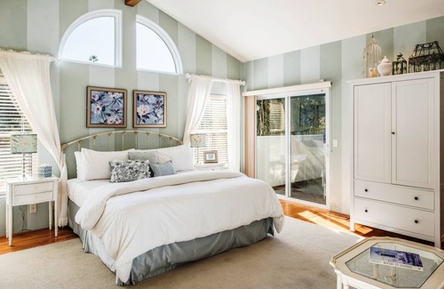 Del Rey Oaks House | 195 m² House ∙ 3 bedrooms ∙ 6 guests