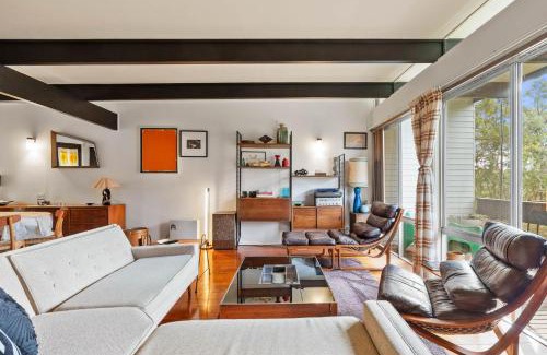Faulconbridge House | 1960s Nino's Beachcomber House of Light & Legacy