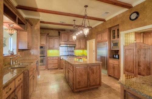 Uvalde House | 19702 State Highway 55, Uvalde, TX 78801