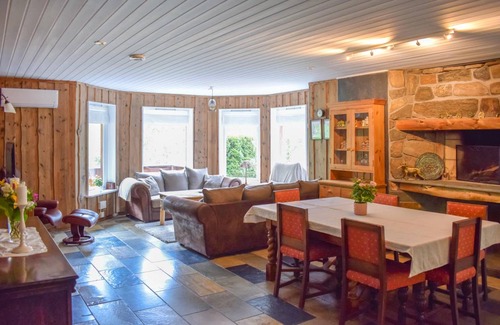Matre House | 198 m² House ∙ 5 bedrooms ∙ 11 guests