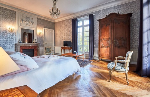 Barbeville Bed & Breakfast | 19th Century Castle - Chateau des Monts