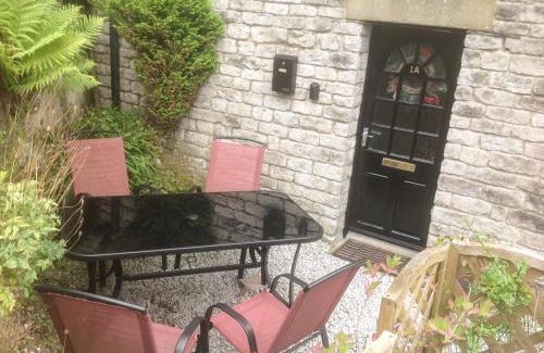 Tideswell House | 1A Market Square