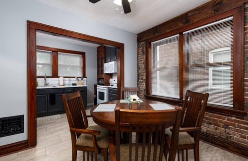 St. Louis Apartment | 1bed/1bath with laundry in Princeton Heights