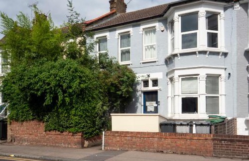 Harringay Apartment | 1Bed Flat - QUIET Nest - Green Lanes