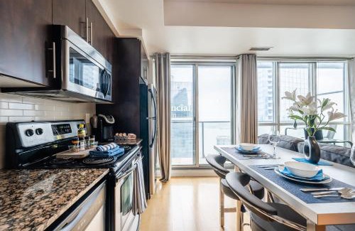 Downtown Toronto House | 1BR Luxury Condo - Downtown Toronto