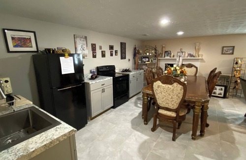 Cliftondale Apartment | 1BR Suite w/Kitchen, Patio ATL