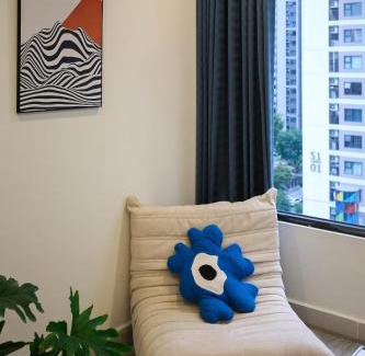 Gia Lam Apartment | 1BR Vinhomes Apt Balcony! Bauhaus Style Cozy House