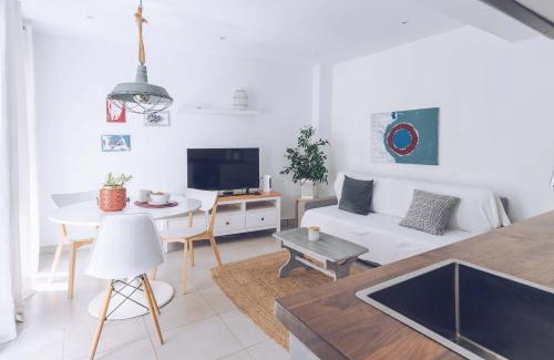 Gibraltar Apartment | 1BR w private patio in the Nook your quiet refuge