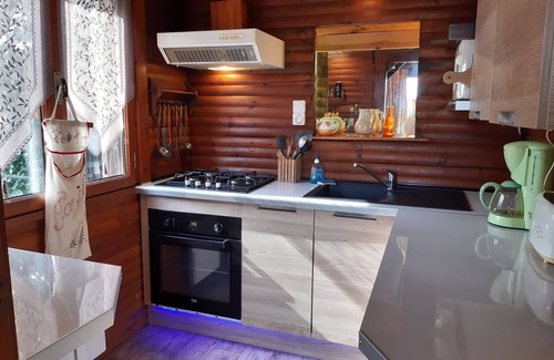 Treduder Cottage | 1km from the beaches, House with Jacuzzi in very quiet garden, beautiful view