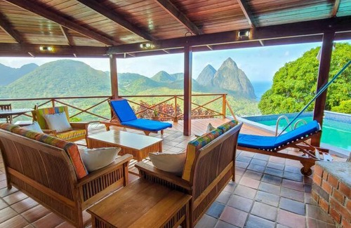 Soufriere Quarter House | $1MIL Luxury Villa PITON VIEW - Colombette Villa