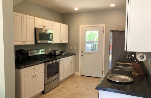 Oneonta House | 1st Class Rentals Munson Manor IV