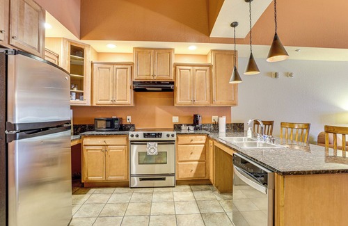 Wisconsin Dells Condo | 1st-Floor Chula Vista Resort Condo w/Patio!