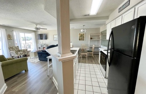 Calabash Condo | 1st floor condo! No steps! Golf onsite and just minutes to top area beaches
