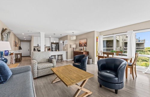 Seabrook Island House | 1st Floor End Unit! Pet Friendly! Amenity Cards! Panoramic Water/Beach Views!