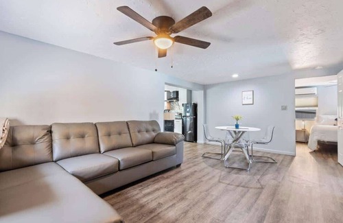 Lakeland House | 2/1 Pool & Pet Friendly Spanish Cottage