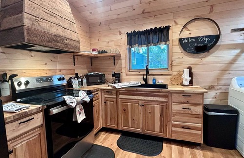 Fayetteville Cabin | 2 BDR 1.5 BA cabin located in the heart of the New River Gorge National Park