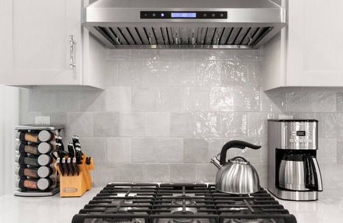 Andover Apartment | 2 Bed, 1.5 Bath Stunning Apartment, Central Andover Location