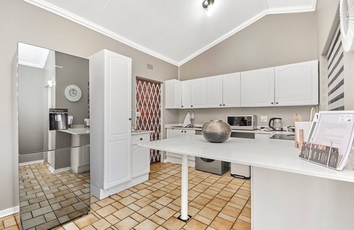 Randpark Ridge Apartment | 2 Bed apartment in Randpark Ridge