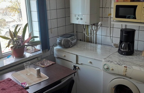 Focsani Apartment | 2 Bed appt-Balcony-Pet Friendly-City Centre