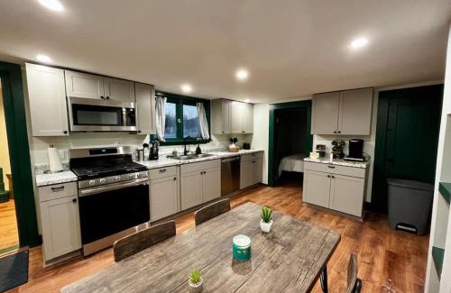Stephentown Apartment | 2 Bed Berkshire Getaway minutes to Jiminy Peak Ski