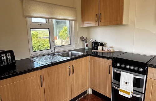 Cullompton Ski Chalet | 2 Bed Chalet on working farm