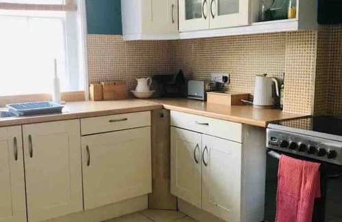 Old Town Hastings Apartment | 2 bed Flat on Private Road, 7-10min From Hastings Old Town/country Park & Ocean