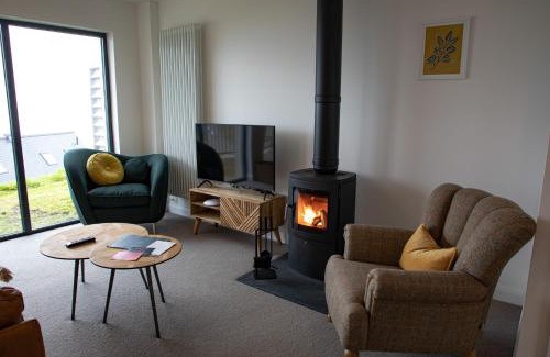 Pistyll House | 2 Bed Ground Floor Apartment - 7 Plas