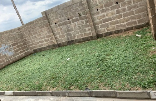 Ibadan House | 2 Bed House in Adeleye, off Olodo rd Ibadan. Quiet cheap 2 Bedroom house