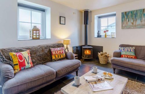 Narberth House | 2 Bed in Narberth 86158