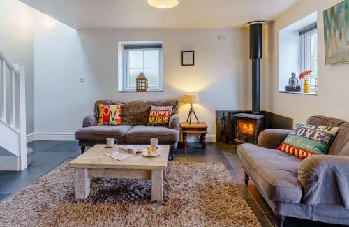 Narberth House | 2 Bed in Narberth 86158