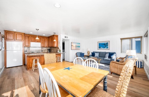 Santa Ana Heights House | 2 Bed Oceanfront w/patio on the Sand in Quiet West Newport