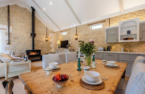 Shipton under Wychwood Cottage | 2 bedroom accommodation in Shipton Under Wychwood