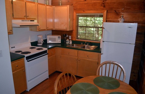 Oneida Cabin | 2 bedroom 1 bath cabin