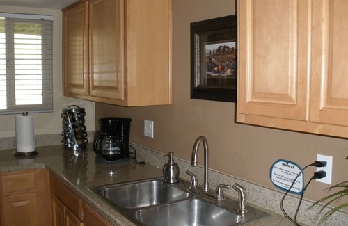 South Scottsdale Condo | 2 Bedroom, 2 Bath Perfect Winter Retreat and Location. 3 miles to Old Townnn
