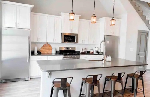 Murrells Inlet House | 2 bedroom 2 bath Modern Luxury Townhome near Marshwalk