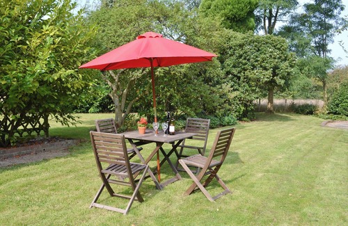 Five Oak Green Cottage | 2 bedroom accommodation in Shipbourne, near Sevenoaks