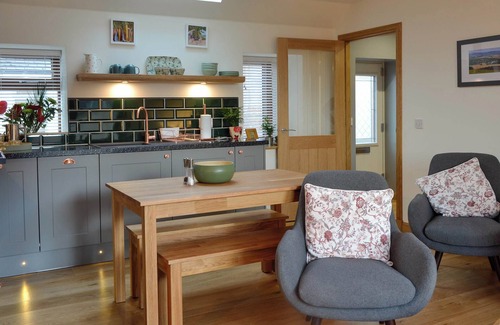 Laurencekirk Cottage | 2 bedroom accommodation in Laurencekirk, near Montrose