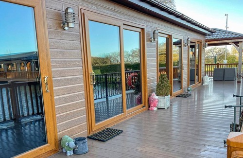Caistor Cabin | 2 bedroom accommodation in Caistor, Market Rasen