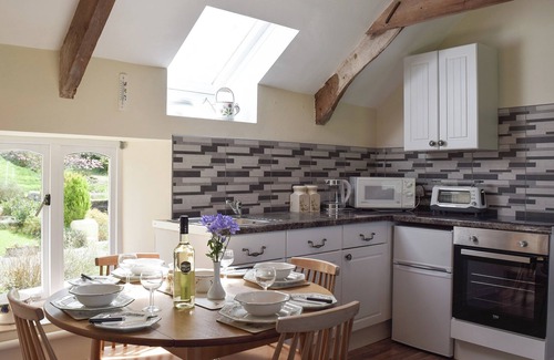 Pont-ar-gothi Cottage | 2 bedroom accommodation in White Mill, near Carmarthen