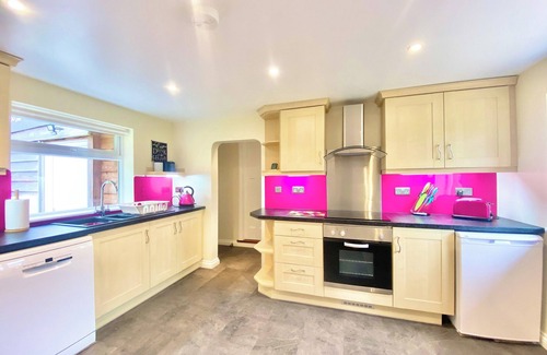 Winchester Cottage | 2 bedroom accommodation in Winchester