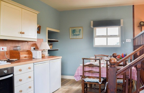 Hay-on-Wye Cottage | 2 bedroom accommodation in Bosbury, near Ledbury