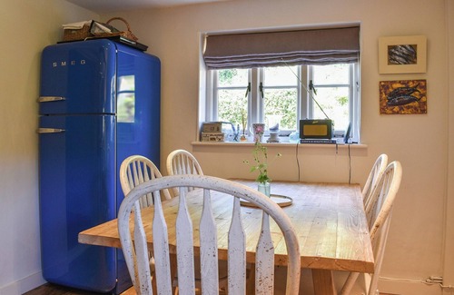 Tonbridge Cottage | 2 bedroom accommodation in Holmbury St Mary, near Dorking