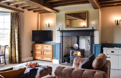 Bretton Cottage | 2 bedroom accommodation in Bretton, near Holmfirth