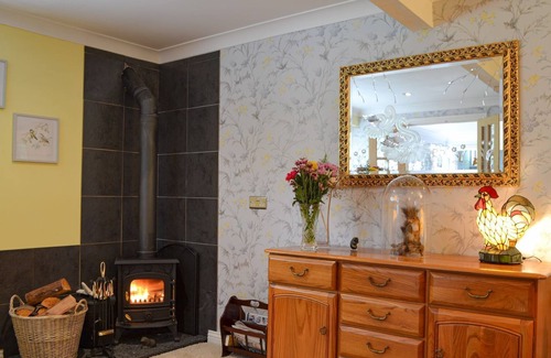 Winestead Cottage | 2 bedroom accommodation in Ottringham, near Hull