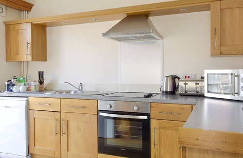 Kilnwick Cottage | 2 bedroom accommodation in Brandesburton, near Bridlington